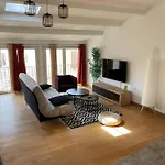 Le Nid D'abeille, La Ruche Rurale Manosque