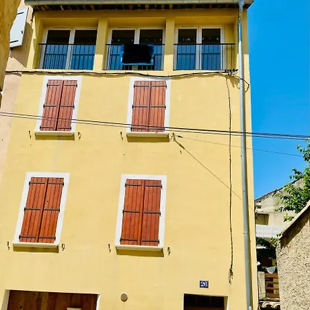 Le Nid D'abeille, La Ruche Rurale 马诺斯克