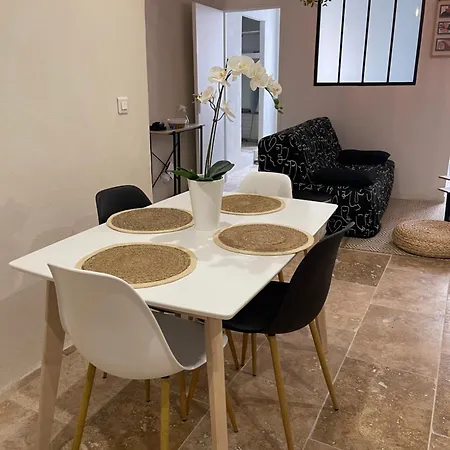 Le Nid D'abeille, La Ruche Rurale *